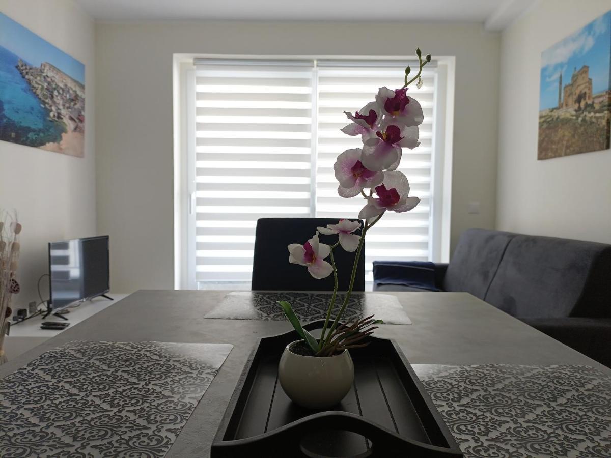 54 One By Rw San Julian's Holiday home *